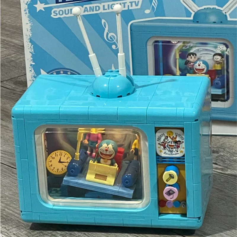 BALODY Doraemon TV building blocks Minamoto Shizuka Nobita Nobi time machine model Kawaii assembled childrens toys birthday gift