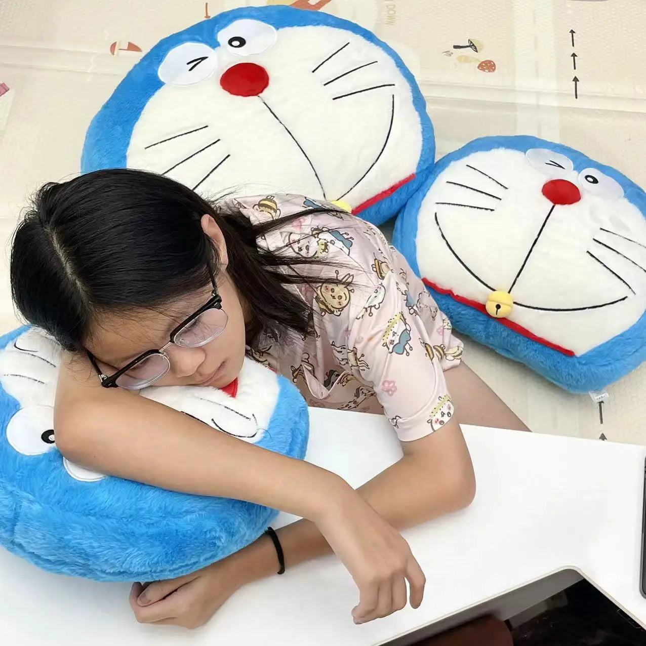 Big Size Doraemon Cuddly Comfortable Pillow Stuffed Doraemo Plushies Back Cushion Blanket Sofa Bed Sleeping Plush Toy Xmas Gift